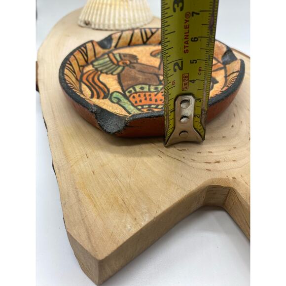Handpainted Native inspired pottery ashtray - Picture 6 of 6